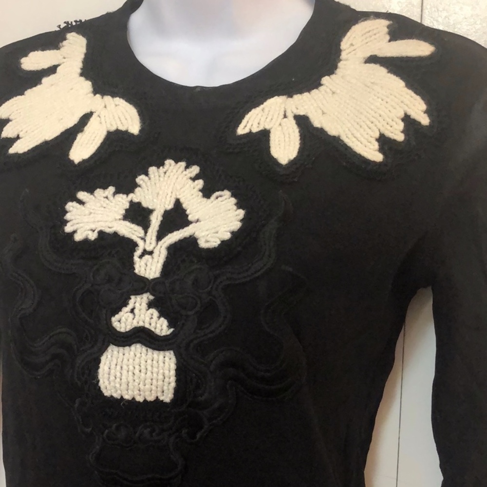 Vivienne Tam Semi-Sheer Embroidered Appliqué Top - Picture 2 of 5